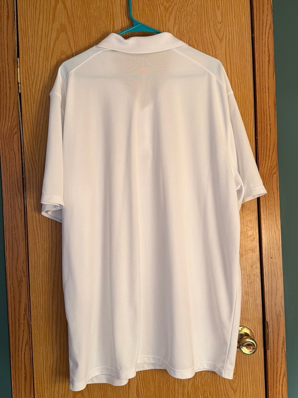 Nike Men’s White Polo Performance Shirt - Picture 4 of 4